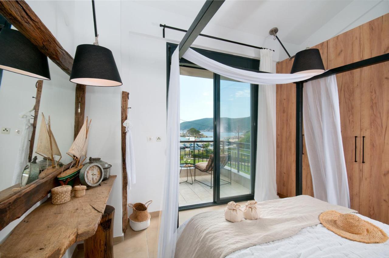 Seathon Seafront Beach Villa In Kalamitsi Exteriér fotografie