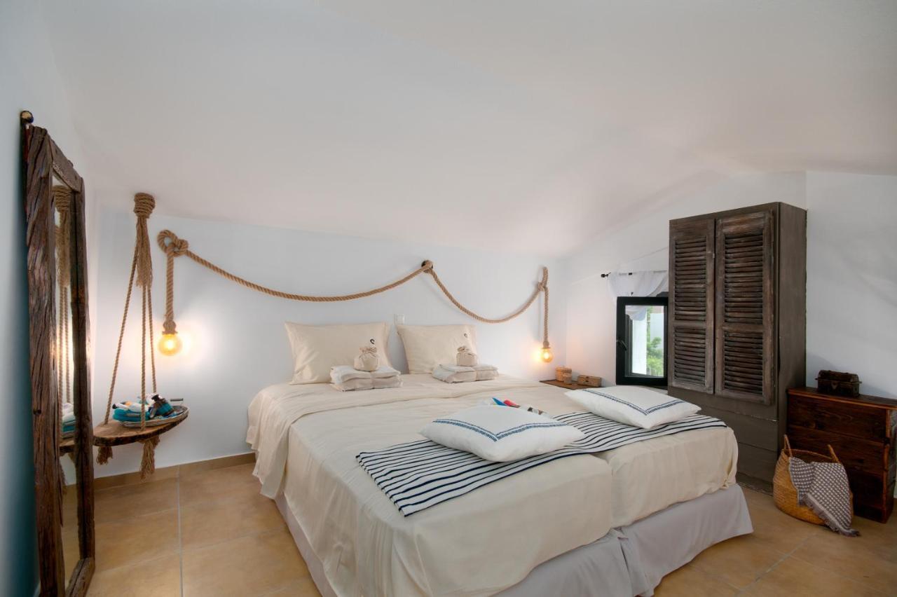 Seathon Seafront Beach Villa In Kalamitsi Exteriér fotografie