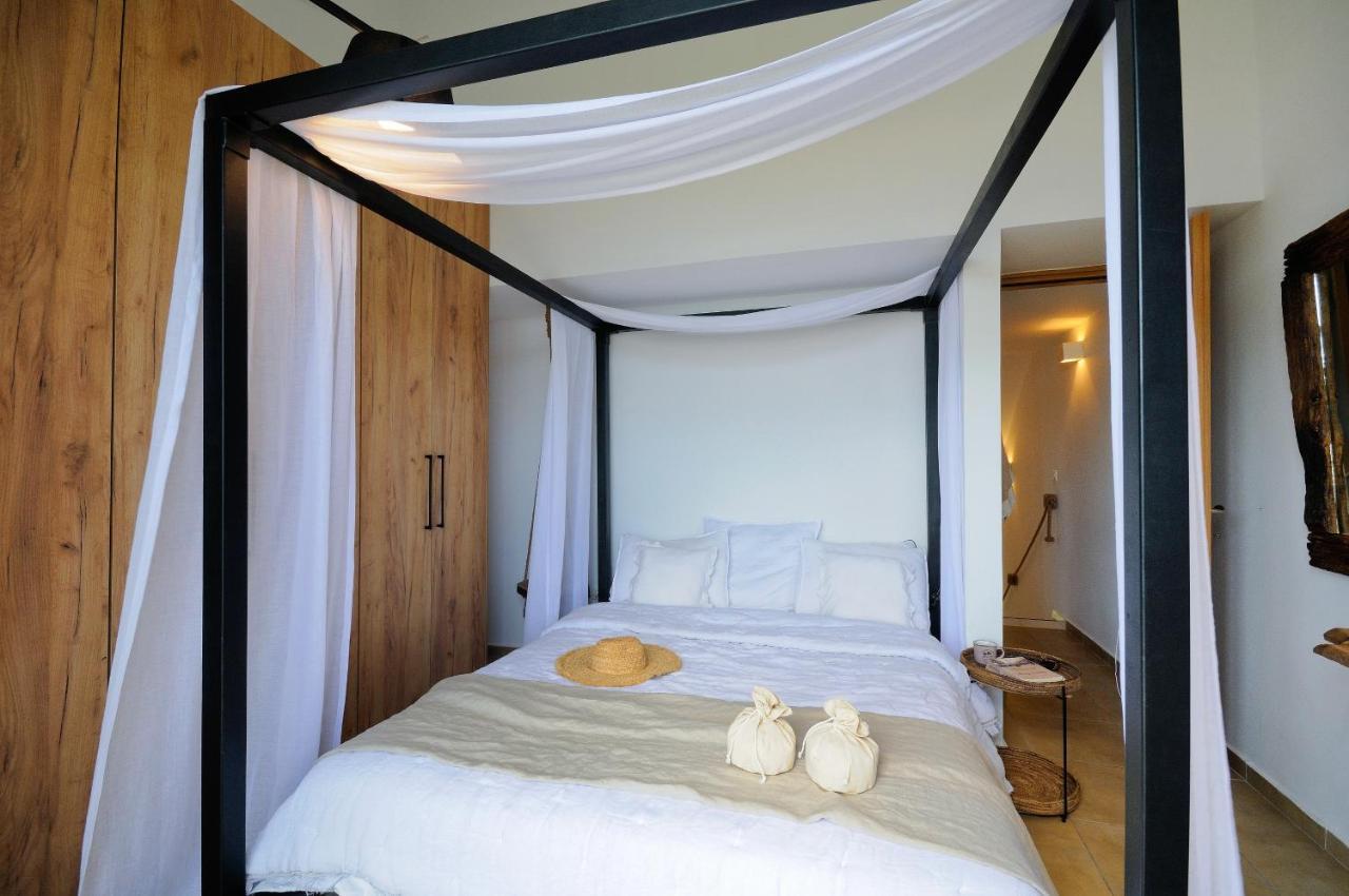 Seathon Seafront Beach Villa In Kalamitsi Exteriér fotografie