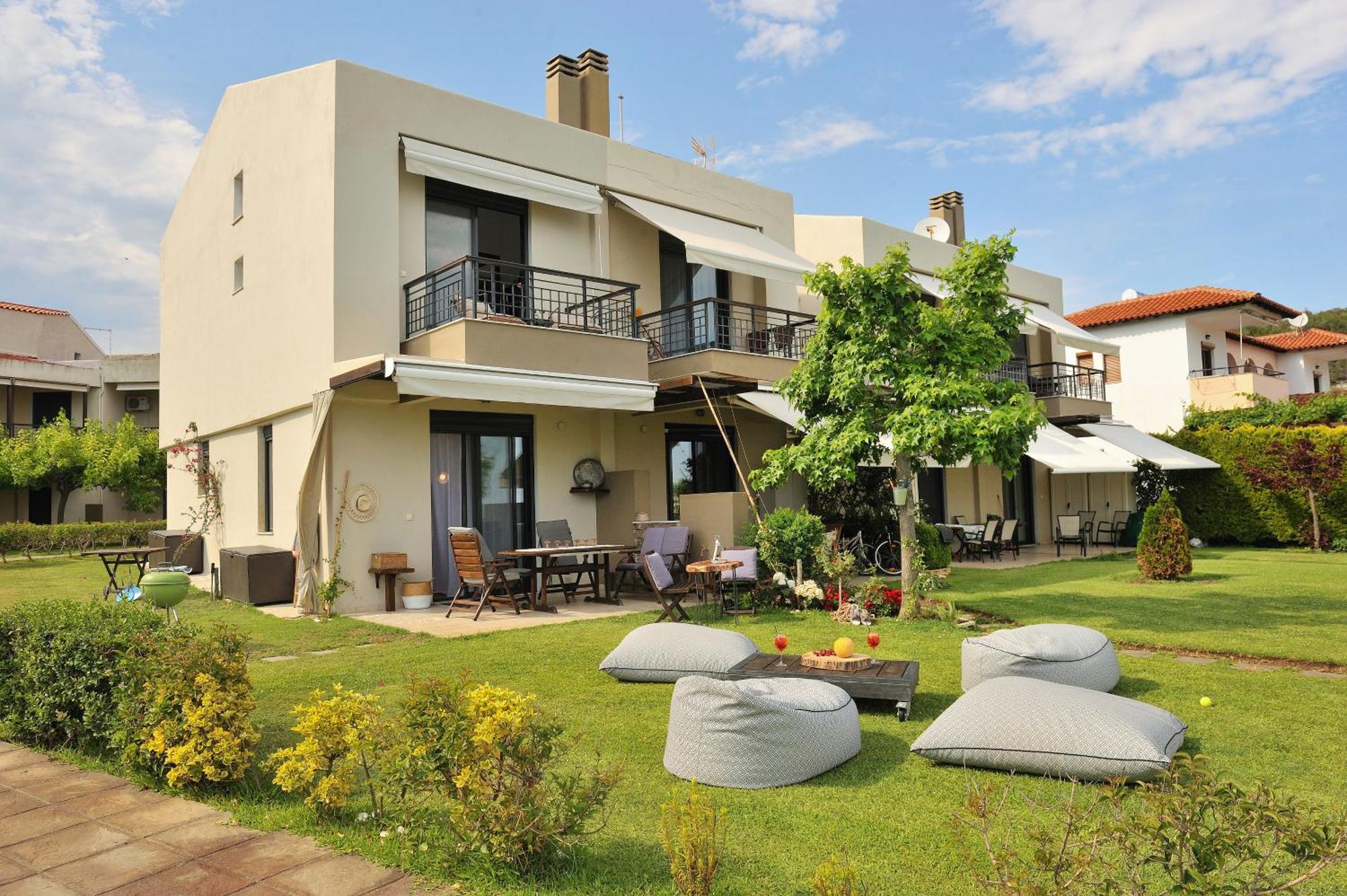 Seathon Seafront Beach Villa In Kalamitsi Exteriér fotografie